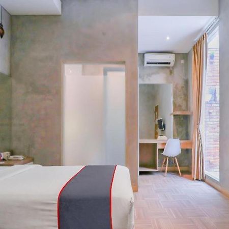 Collection O 31 The Batik Bed And Coffee Bandung Hotel Luaran gambar